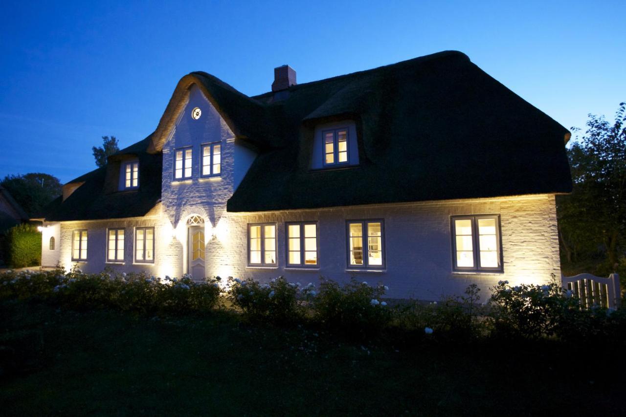 Kapitaenshaus Ost Villa Oldsum ภายนอก รูปภาพ
